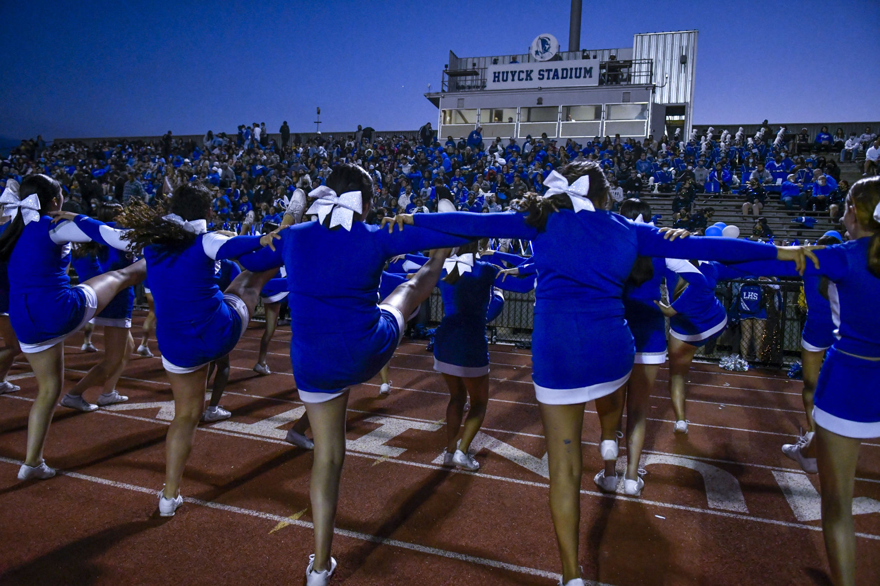 090321 CHS LHS football 16.JPG